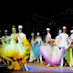 Moulin Rouge Dinner and Show with Coach transfers