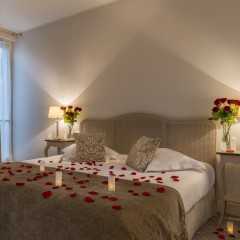 Room of Roses and Candles