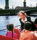 Children cruise on the seine